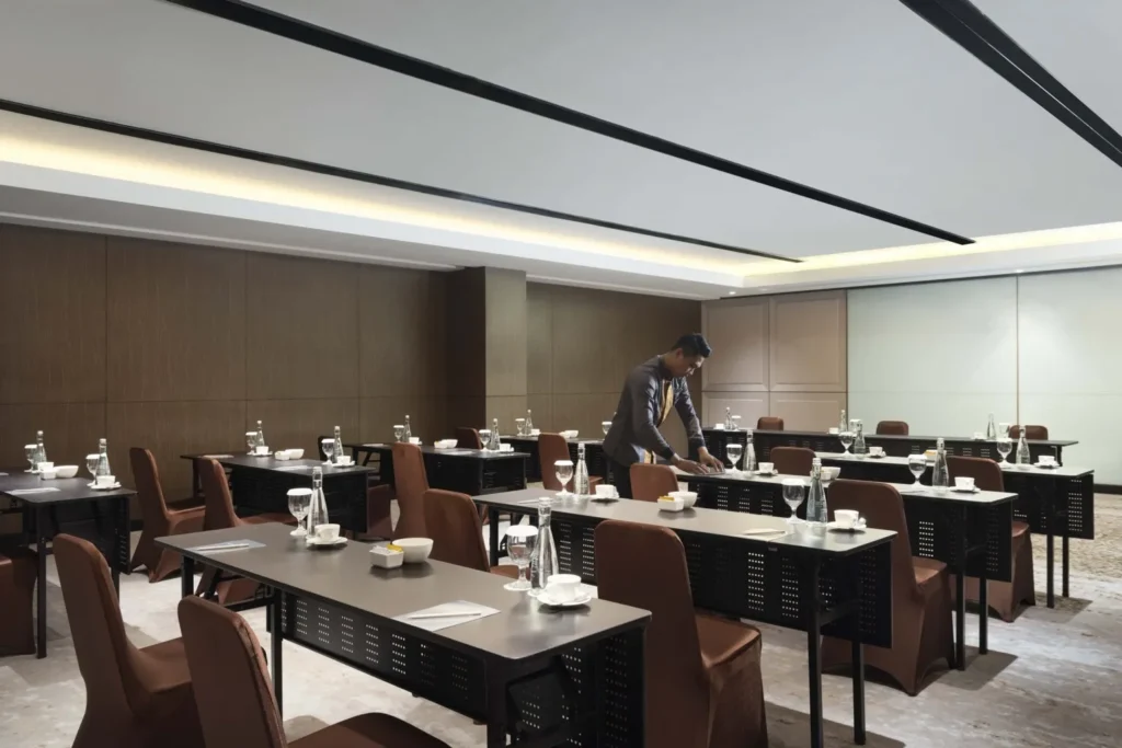 Experiences - Meeting Room