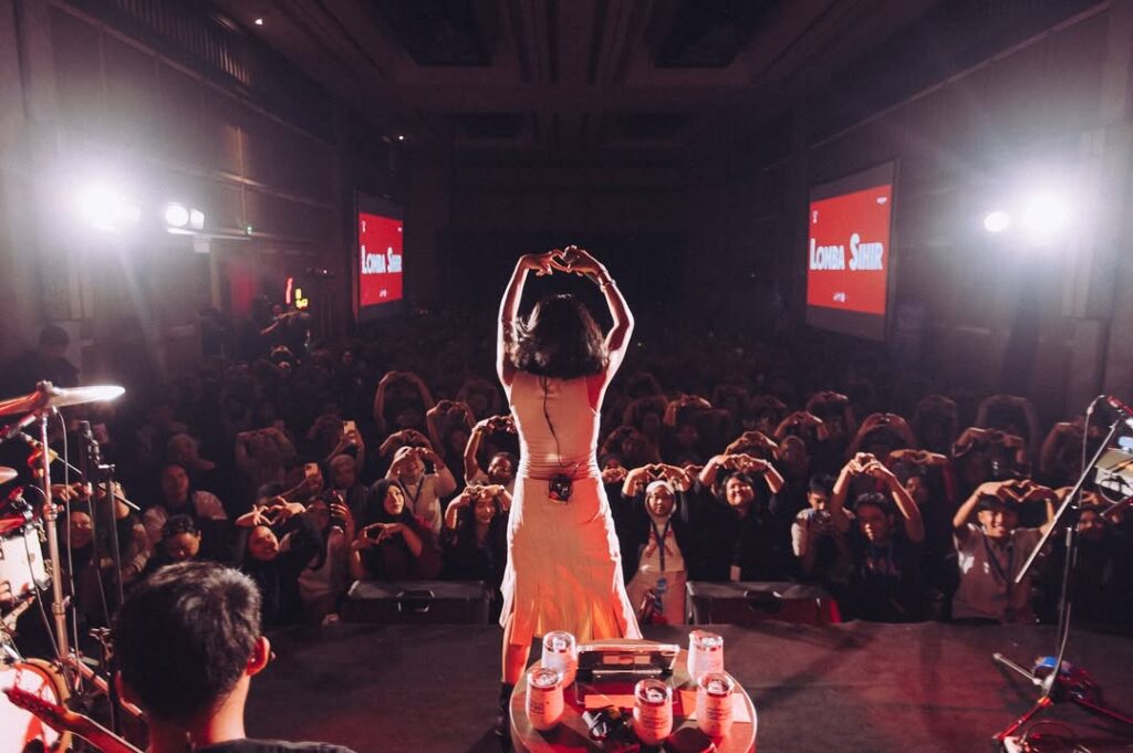 Kolaborasi Spesial: Fanmeet dan Intimate Session Bersama Lomba Sihir, Meriahkan Sewindu GRAMM HOTEL by Ambarrukmo Yogyakarta