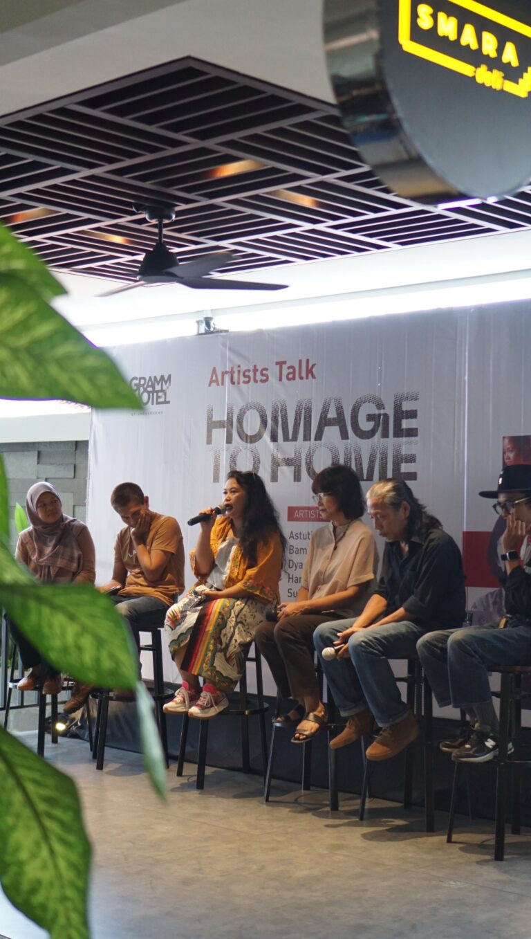 Seniman Artis Talk di GRAMM HOTEL