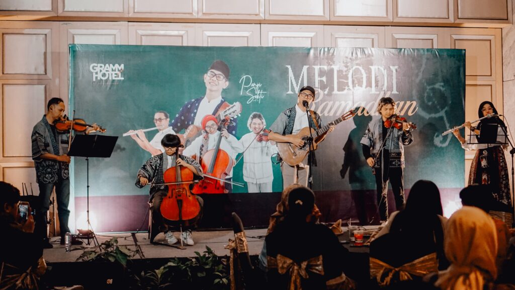 Menenun Hakikat dan Buka Puasa Bersama Panji Sakti di GRAMM HOTEL by Ambarrukmo