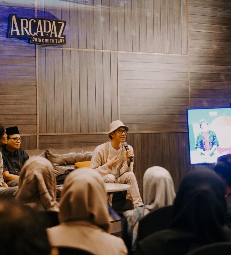 Menenun Hakikat bersama Panji Sakti di Yogyakarta